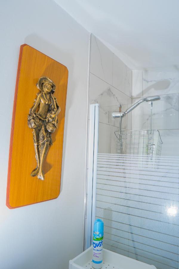 The Highfield Villa, 5 Bedrooms, Northampton Centre, Sleeps 10 Ngoại thất bức ảnh